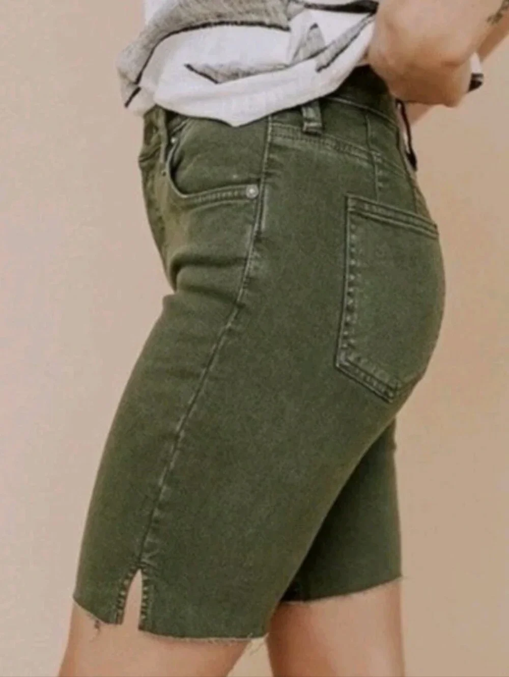 Free People Womens Army Green Avery Raw Hem Denim Bermuda Shorts Size 25